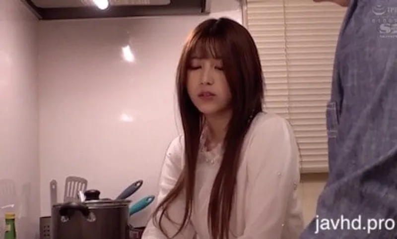 [ssis-010] lỡ yêu cô bạn thân của nhân tình riri nanatsumori